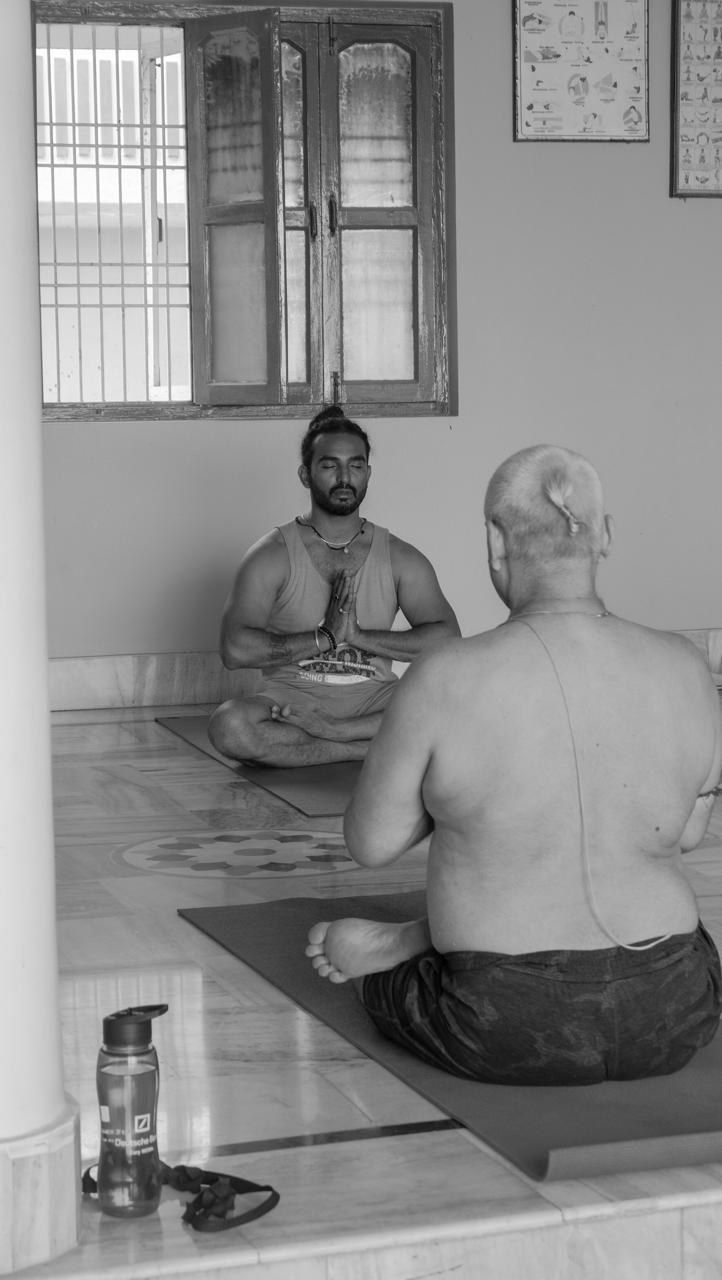 best yoga retreat in Rishikesh