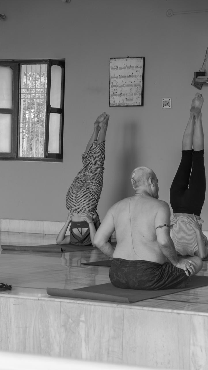 best yoga retreat in Rishikesh