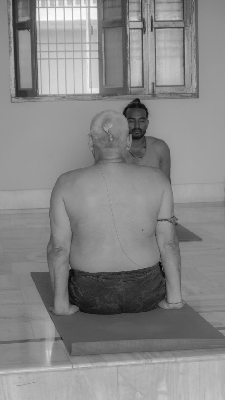 best yoga retreat in Rishikesh