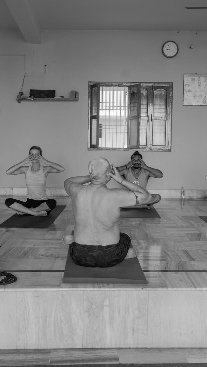 best yoga retreat in Rishikesh