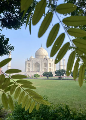 india-creative-holiday-combining-a-blockprint-retreat-in-rishikesh-and-taj-mahal-visit north-india-cultural-blockprint-retreat-rishikesh-shivpuri